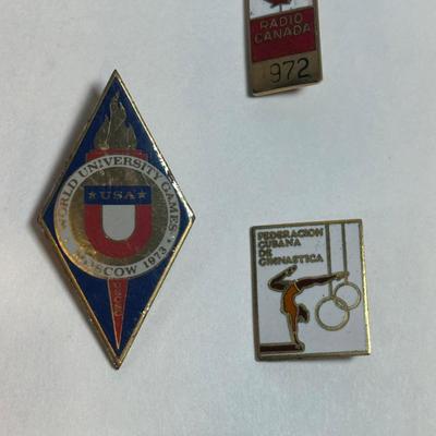 LOT 41: Olympics Collectable Pins, Posters, Books & More