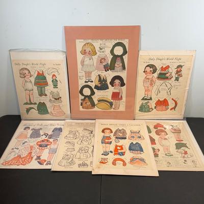 LOT 86: Dolly Dingle Paper Doll Collection