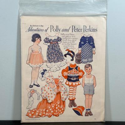 LOT 86: Dolly Dingle Paper Doll Collection