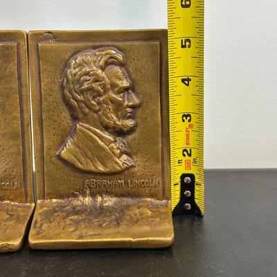 LOT 87: President Abraham Lincoln Collectibles & Memorabilia