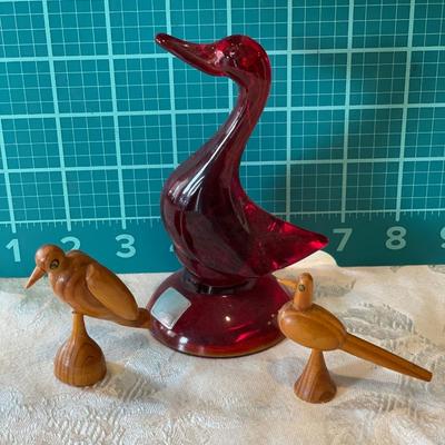 Viking epic red duck with 2 mini wood birds