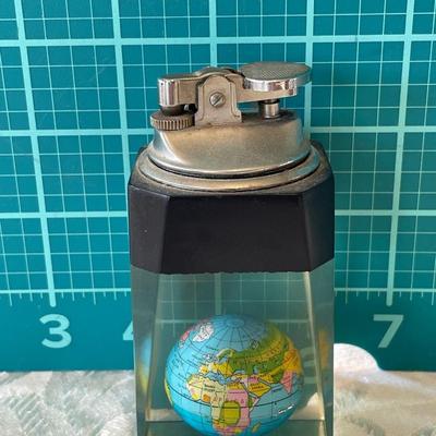 Vintage globe table lighter