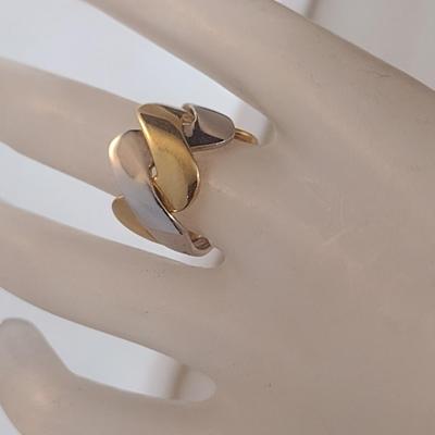14 Karat Yellow and White Gold Ring- Size 6- Approx Weight 6.9 Grams (#13)