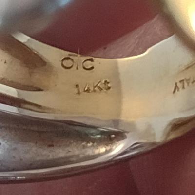 14 Karat Yellow and White Gold Ring- Size 6- Approx Weight 6.9 Grams (#13)