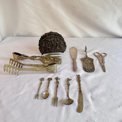 Ornate Silver Utensil Variety (GB-DZ)