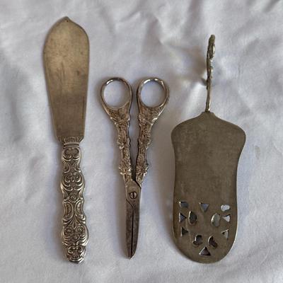 Ornate Silver Utensil Variety (GB-DZ)
