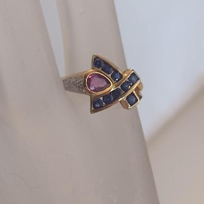 10 Karat Yellow Gold and Gemstone Ring- Size 8 1/4- Approx Weight 3.6 Grams (#17)