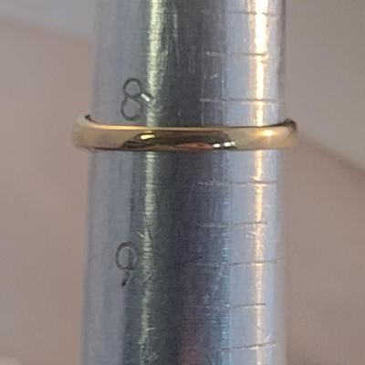 10 Karat Yellow Gold and Gemstone Ring- Size 8 1/4- Approx Weight 3.6 Grams (#17)
