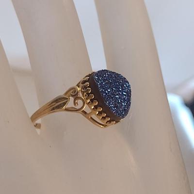 10 Karat Yellow Gold and Blue Druzy Quartz Ring- Size 8- Approx Weight 3.4 Grams (#19)