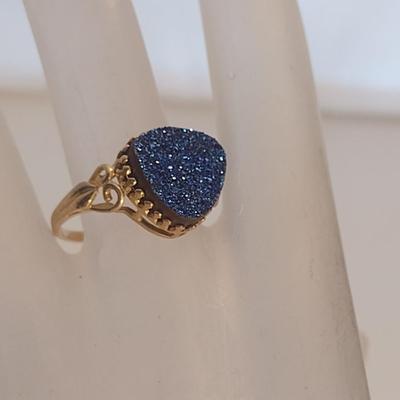 10 Karat Yellow Gold and Blue Druzy Quartz Ring- Size 8- Approx Weight 3.4 Grams (#19)