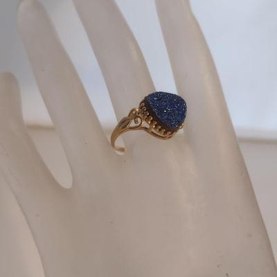 10 Karat Yellow Gold and Blue Druzy Quartz Ring- Size 8- Approx Weight 3.4 Grams (#19)