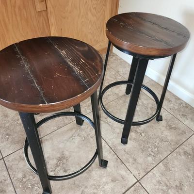 Short Bar Stools