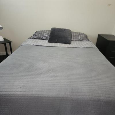 Queen Bed