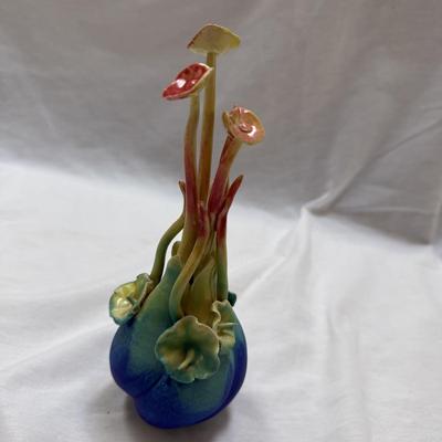 Delicate Ceramic Flower Sculpture (LR-BM)