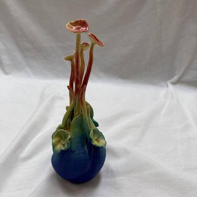 Delicate Ceramic Flower Sculpture (LR-BM)