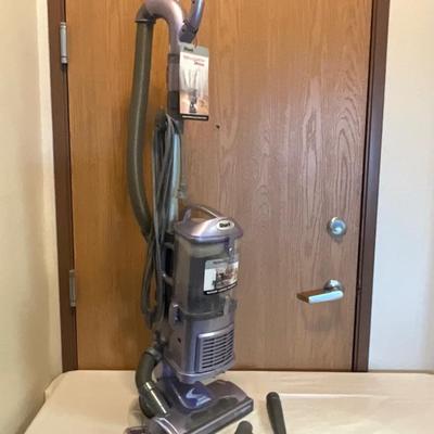 Navigator SHARK Vacuum Cleaner