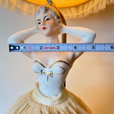Vintage Porcelain 1950's 3-Way Figurine Table Lamp