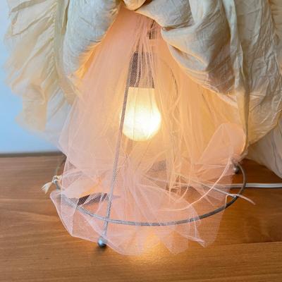 Vintage Porcelain 1950's 3-Way Figurine Table Lamp