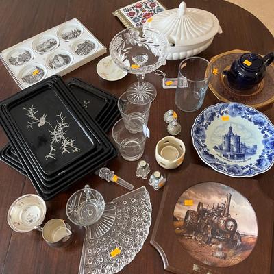 Misc. trays, glassware