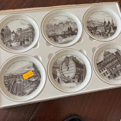 Misc. trays, glassware