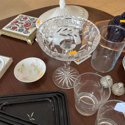 Misc. trays, glassware