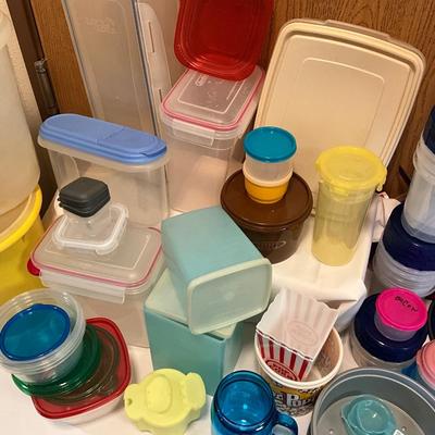 Large group of plastics including tupperware