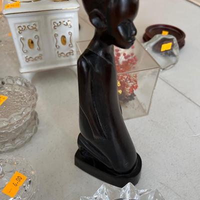 Misc decorative items