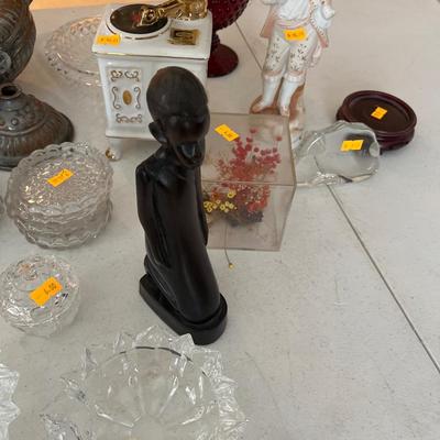 Misc decorative items