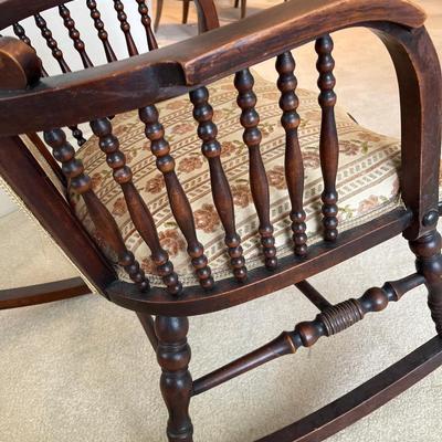 Awesome Parlor Chair