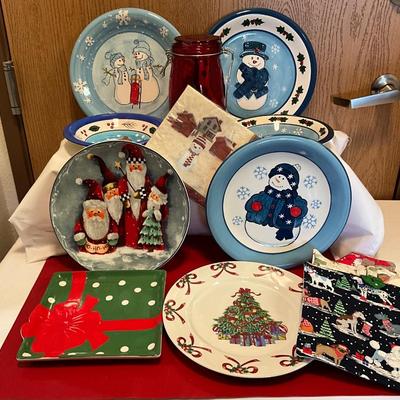 Christmas Plates Plus