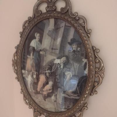 Vintage Print in French Design Oval Frame Choice A