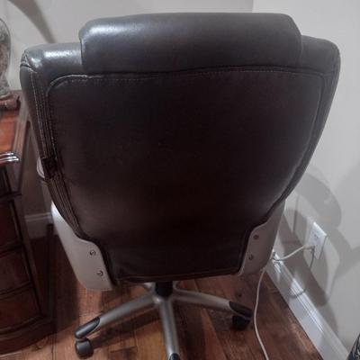 Lane Brand Swivel and Adjustable Height Office Chair