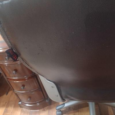 Lane Brand Swivel and Adjustable Height Office Chair