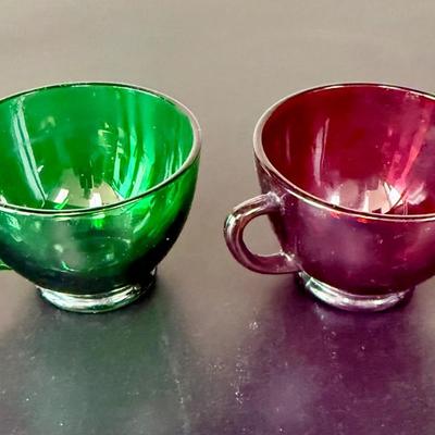 Vintage Anchor Hocking Royal Ruby Red and Forest Green Depression Glass Cups Set of 8
