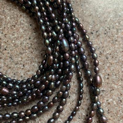 Ross-Simmons Graduated Black Freshwater Pearls