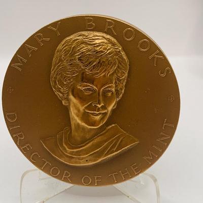 LOT 304: Collection of Six (6) Bronze Medals and Medallions Featuring Notable Women and More