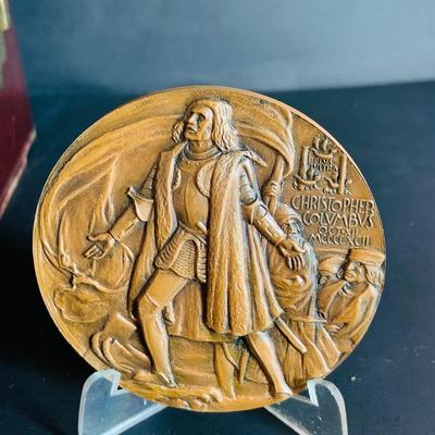 LOT 307: Franklin Mint Christopher Columbus 500 Anniversary Chronometer and Bronze Columbus Medal