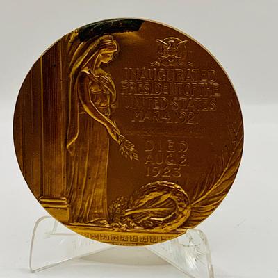 LOT 314: Assortment of Bronze Medals Featuring US Presidents and More