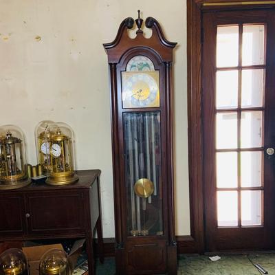 LOT 315: Vintage Seth Thomas Grandfather Clock