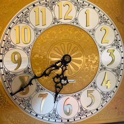 LOT 315: Vintage Seth Thomas Grandfather Clock