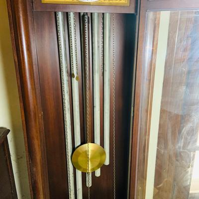 LOT 315: Vintage Seth Thomas Grandfather Clock