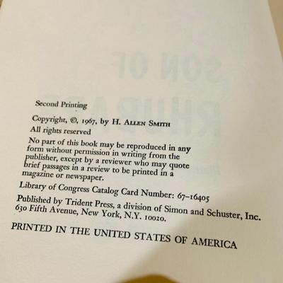 LOT317: Collection of Vintage Books H. Allen Smith/Leo Hershfield and More