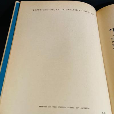 LOT317: Collection of Vintage Books H. Allen Smith/Leo Hershfield and More