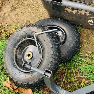 LOT 320: Unassembled Gorilla Lawn Cart