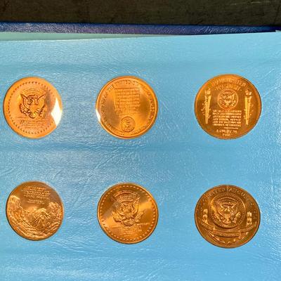 LOT 386: US Mint Medals Of the Presidents Washington to Regan (40 Medals)