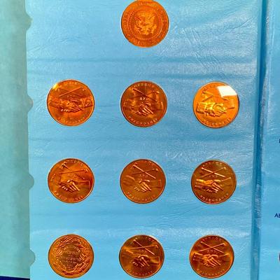 LOT 386: US Mint Medals Of the Presidents Washington to Regan (40 Medals)