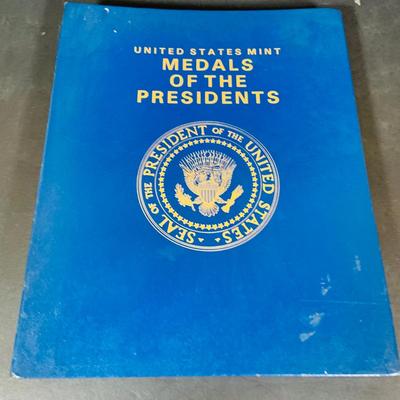 LOT 386: US Mint Medals Of the Presidents Washington to Regan (40 Medals)