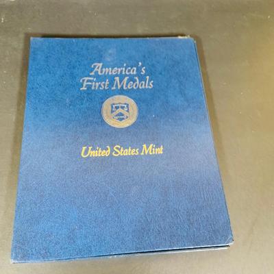 LOT 387: Collection of Medals Commemorating Battles of the American Revolution from 1973