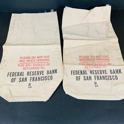 LOT 390: Assortment of Vintage Money Bags