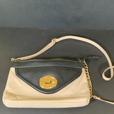LOT 392: Collection of Vintage Leather Purses/Handbags, by Fossil, Aigner, Emma Fox and More